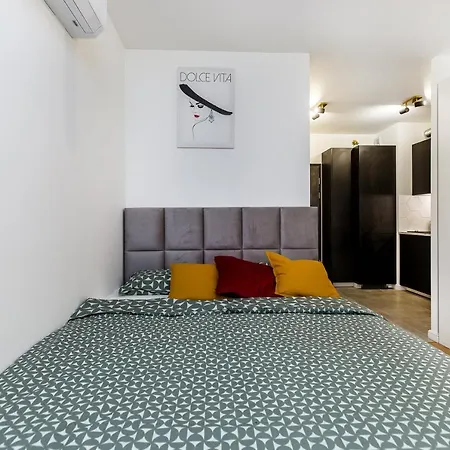 Cloud9 - Barska 69 * קרקוב