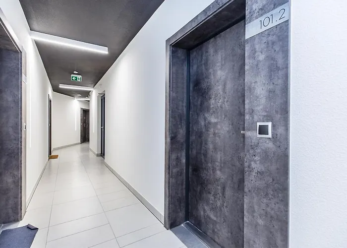 Apartment Cloud9 - Barska 69 *